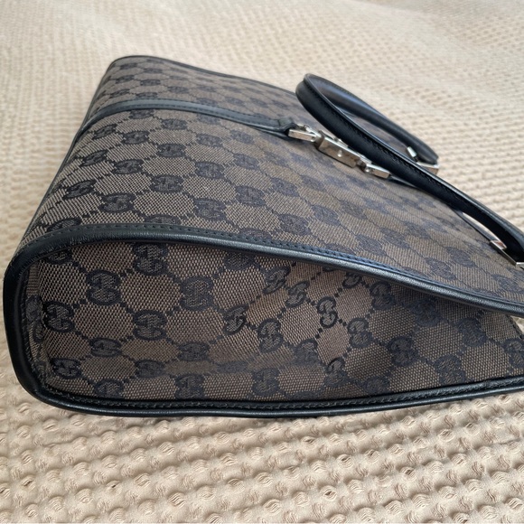 [SOLD] Authentic Gucci Jackie Tote Bag - EXCELLENT CONDITION - Picture 8 of 16